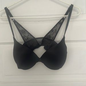 Black Victoria’s Secret bra size 36C